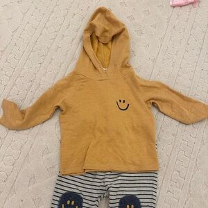 Tucker + Tate smiley sweatshirt and sweatpants set